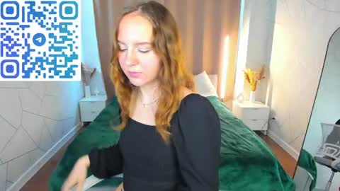 vicki_milles online show from July 11, 9:31 am