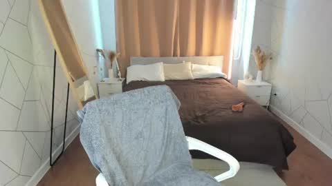 vicki_milles online show from July 31, 8:59 am