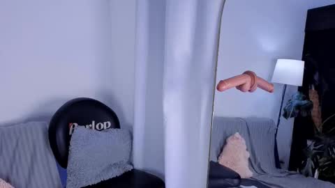 Vicky Greys online show from October 14, 10:45 pm