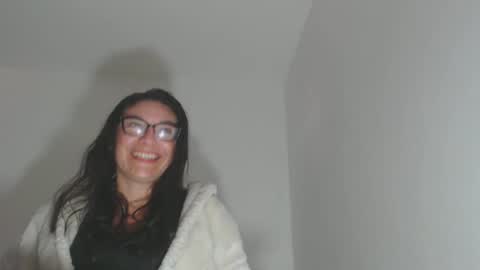 vickyjuice1 online show from January 24, 8:32 pm