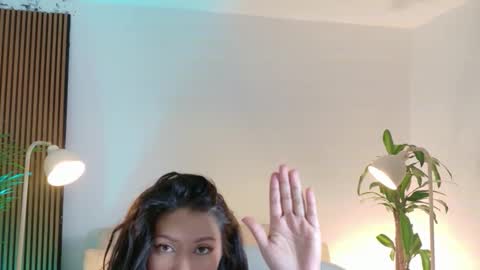 victoria online show from January 5, 5:27 pm