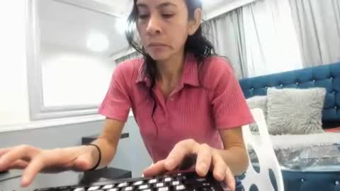 Victoria  grey  online show from April 29, 8:03 pm