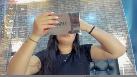 victorira online show from November 24, 2:30 pm