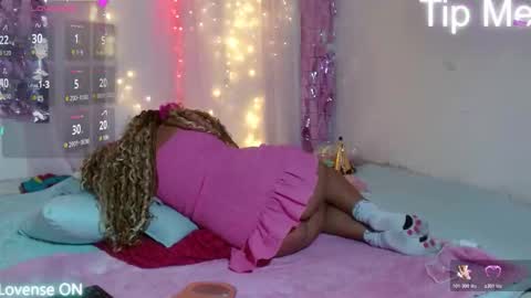 VICKY online show from November 1, 1:21 am