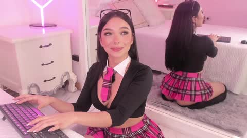 victoria_watsson online show from December 29, 12:01 pm