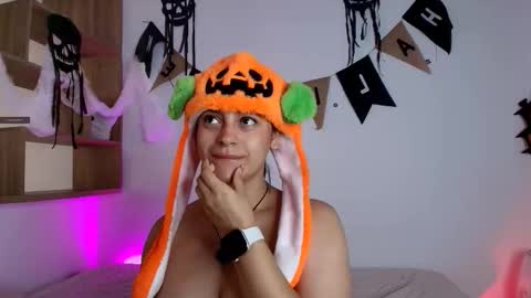 Victoria online show from October 19, 11:45 am