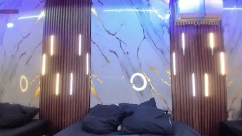 Victoria  online show from May 21, 8:29 pm