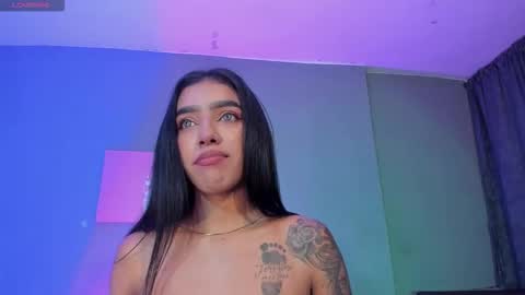 victoriameller online show from January 5, 10:24 pm