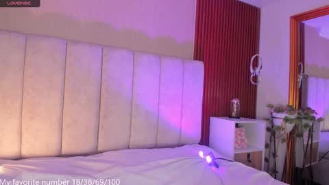 Maria Victoria online show from October 8, 11:47 am