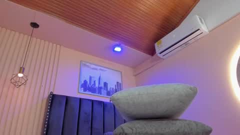 Viiolett online show from December 17, 7:51 pm