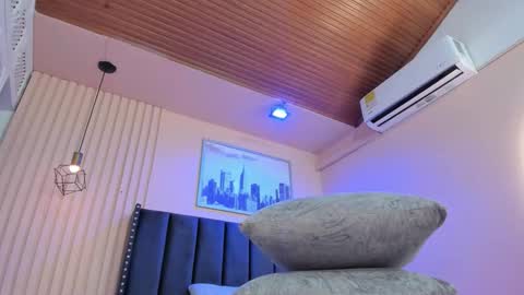 Viiolett online show from February 4, 7:39 pm