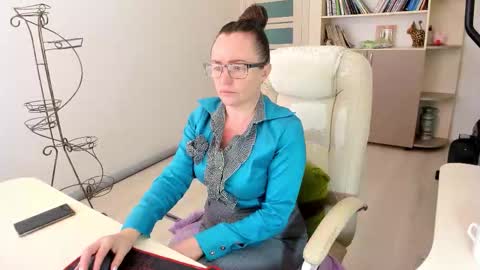 Ukrainian-woman online show from November 13, 8:02 am