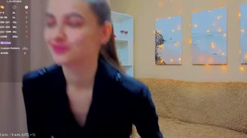 vikiberry online show from April 11, 6:52 am