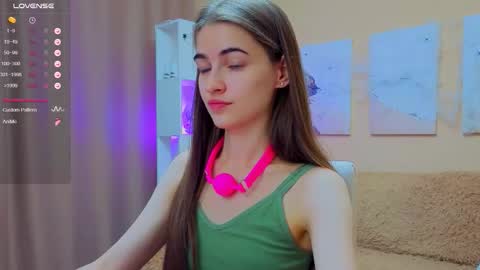 vikiberry online show from November 9, 5:47 am