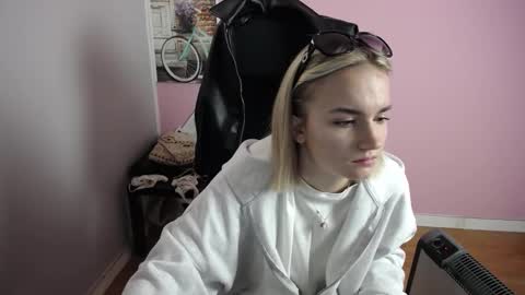 viktoria_lovely online show from March 3, 7:58 am