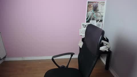 viktoria_lovely online show from February 13, 6:20 am