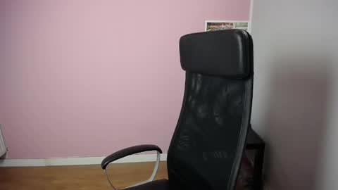 viktoria_lovely online show from September 18, 7:40 am