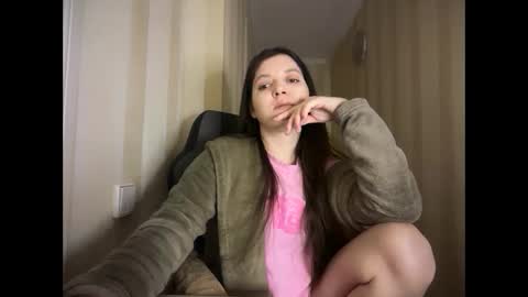 Viktoria Most online show from February 17, 9:25 pm