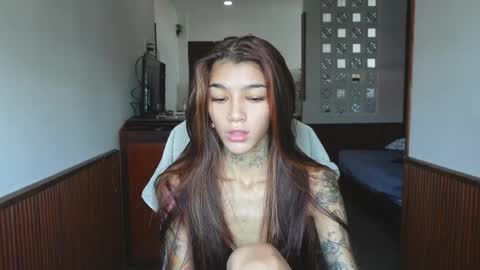 vinkitinkii online show from April 2, 3:59 am