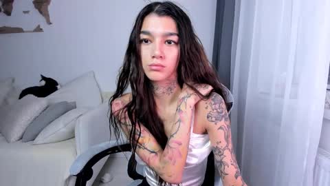 vinkitinkii online show from September 24, 7:18 am