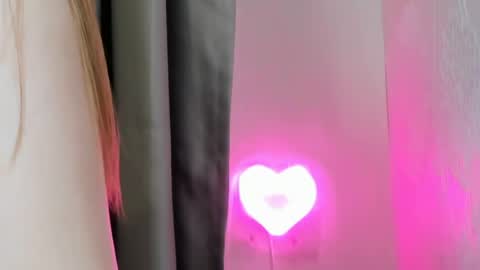 Funny  girl online show from April 10, 2:01 pm