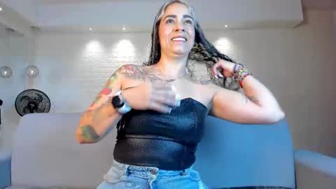 Violett  Everyday From 0530 to 1430 Col Time online show from February 12, 10:46 am