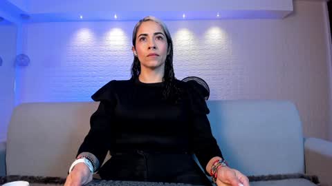 Violett  Everyday From 0530 to 1430 Col Time online show from February 5, 10:51 am