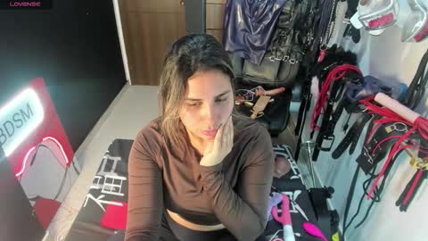 Kim online show from October 14, 8:33 pm