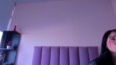 violet online show from December 15, 12:54 pm