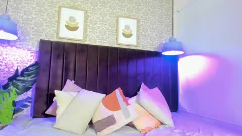 Violeta  online show from September 15, 11:51 am