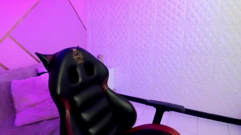     online show from March 16, 9:19 pm