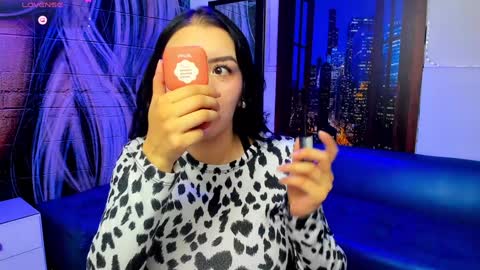     online show from February 6, 9:06 pm