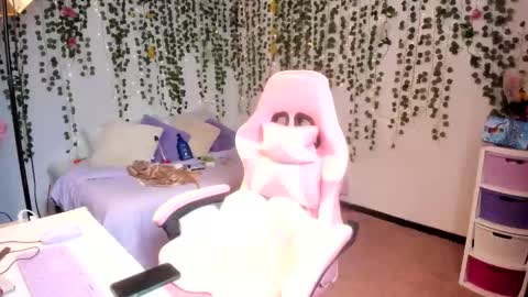 Violeta online show from October 15, 4:09 pm