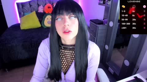 Violeta  Help me reach 150 thumbs up    online show from February 6, 6:46 pm