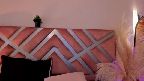 Call me Violet online show from September 12, 8:38 pm