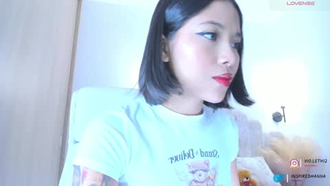 violeth___ online show from December 20, 11:10 am