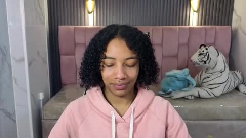 violeth_b online show from January 15, 12:55 pm