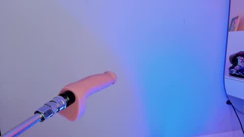 Violeth Hill online show from March 9, 7:59 pm