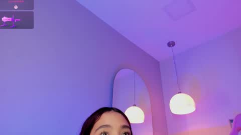 Violeth Hill online show from March 12, 7:58 pm