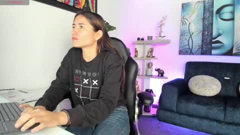 violetparkker online show from February 25, 12:38 pm