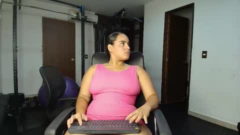 violetroussee online show from September 13, 11:24 pm