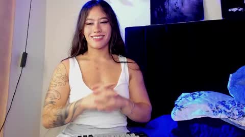 Violet salvatore online show from October 2, 7:35 am