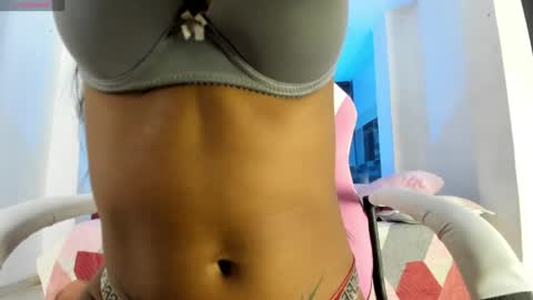 violett online show from April 14, 9:59 pm