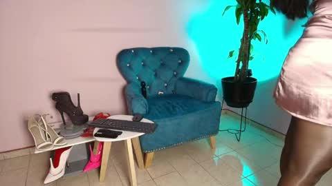 violett_lii online show from May 11, 8:50 pm
