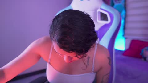 VIOLET  online show from December 20, 2:16 pm