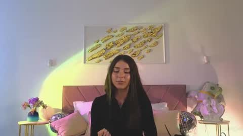 violetta_finch online show from June 29, 10:26 am
