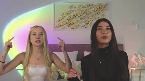 violetta_finch online show from September 28, 12:43 pm