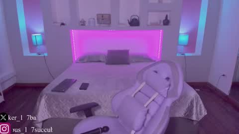 ViolettaBaker online show from February 28, 7:14 pm