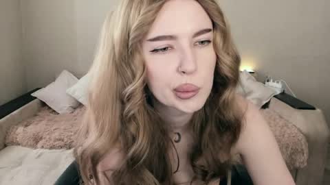 ViolettaOtis online show from March 1, 9:29 am