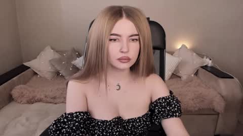 ViolettaOtis online show from March 10, 11:23 am